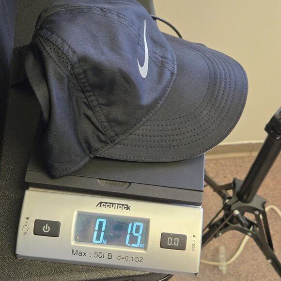 Nike Featherlight Dri-Fit Black Adjustable Athletic Cap With Silver Swoosh Logo - Picture 8 of 8